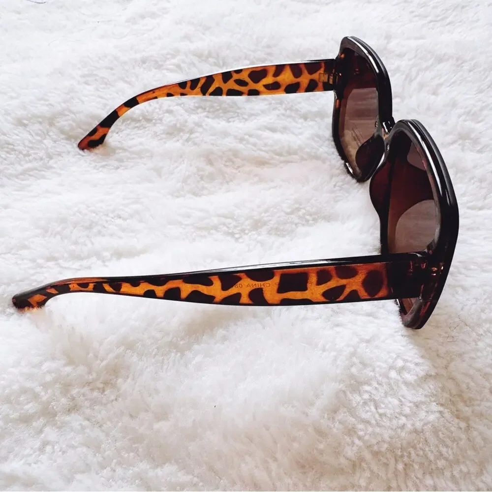 Abby Tortoise Brown Square Frame Sunglasses - Picture 6 of 10